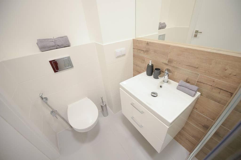Bliska Wola Expo Central Apartment Varsavia Esterno foto